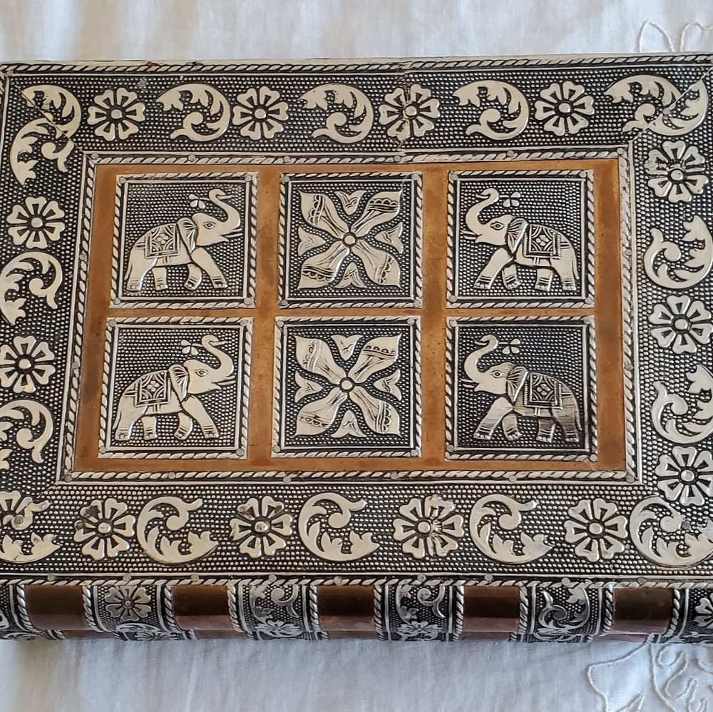 Jewelry box etched with elephants India